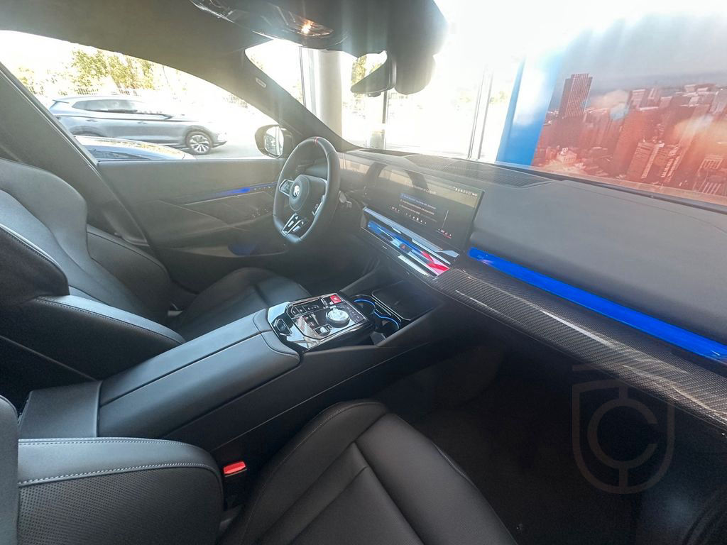 BMW M5 xDrive Competition Limousine volle Hütte!