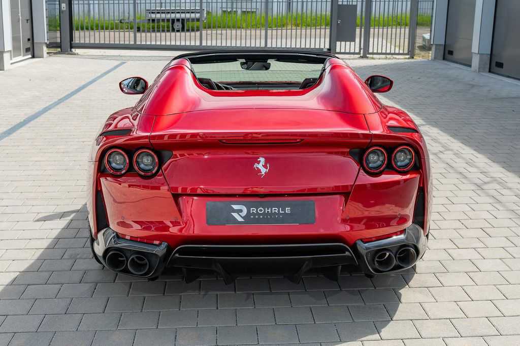 Ferrari 812 GTS | Atelier | Full Carbon | Rosso Fuoco