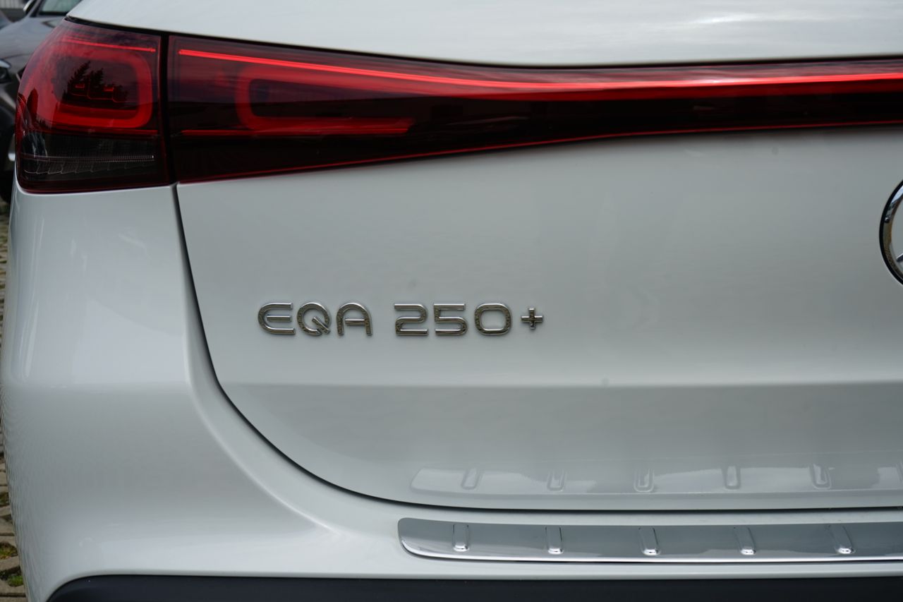 Mercedes-Benz EQA 250+