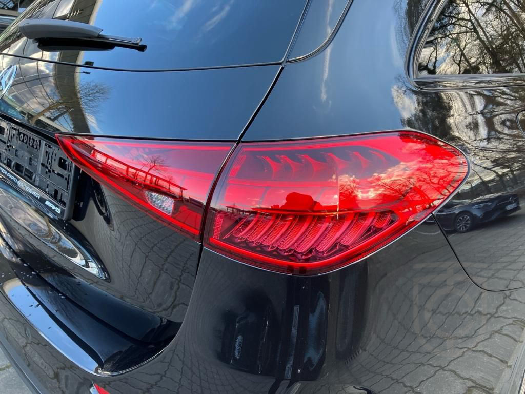 Mercedes-Benz C 300 de T-Modell mit EQ Hybrid Technologie +AMG