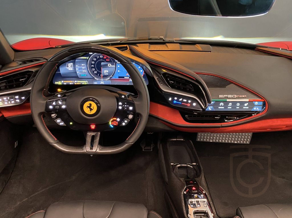 Ferrari SF90 Spider*Lift*Carbon*