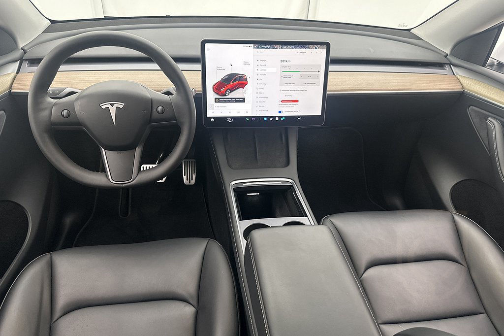 Tesla Model Y Standard Range RWD