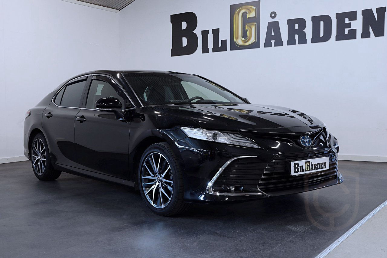 Toyota Camry Hybrid CVT Executive