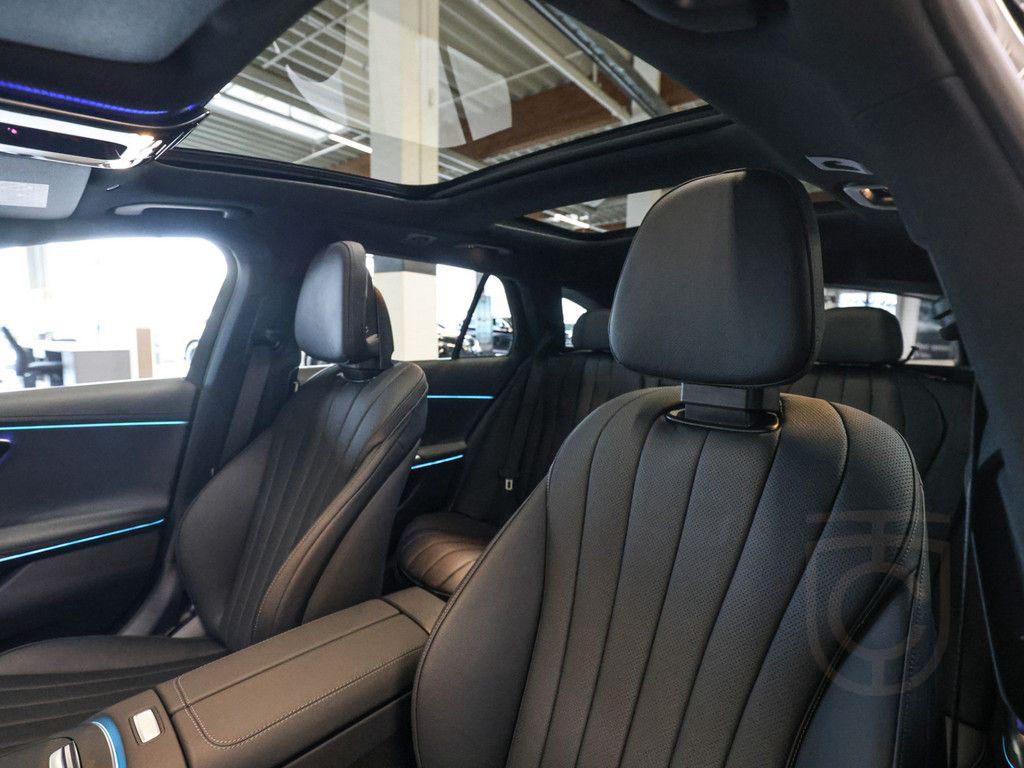 Mercedes-Benz E 450 d T 4M AMG Premium Plus AHK Distr. Screen