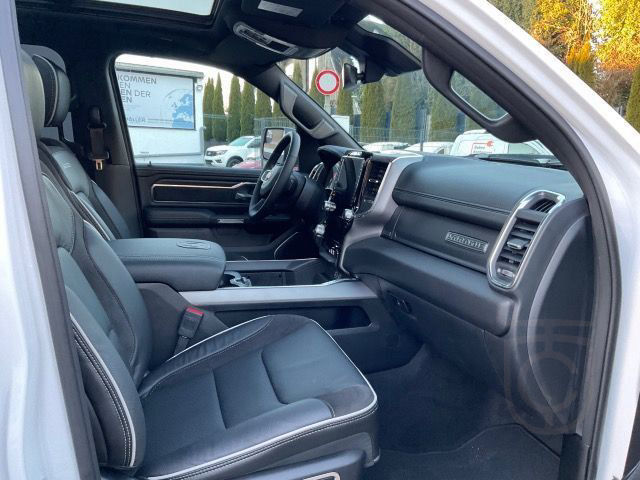 Dodge RAM 1500 Crew Cab 3.0 4x4 Laramie Sport Navi SD