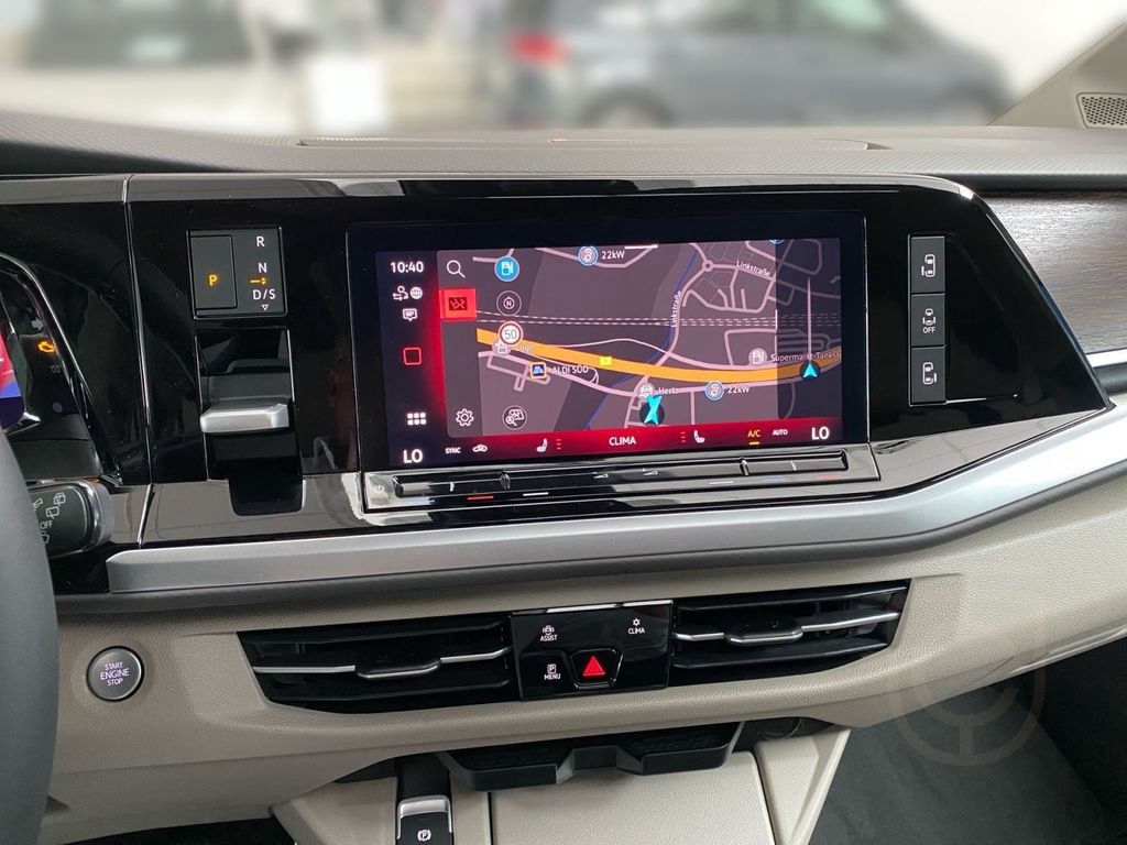 Volkswagen Multivan 2,0 TDI LÜ DSG*Nav*AHK*Pano*StHz*IQ.Lig