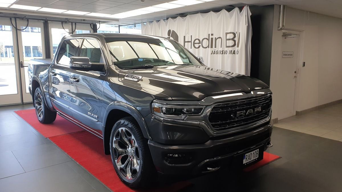 RAM 1500 Elite edition 5.7 V8 HEMI Flex Fuel 4x4 TorqueFlite