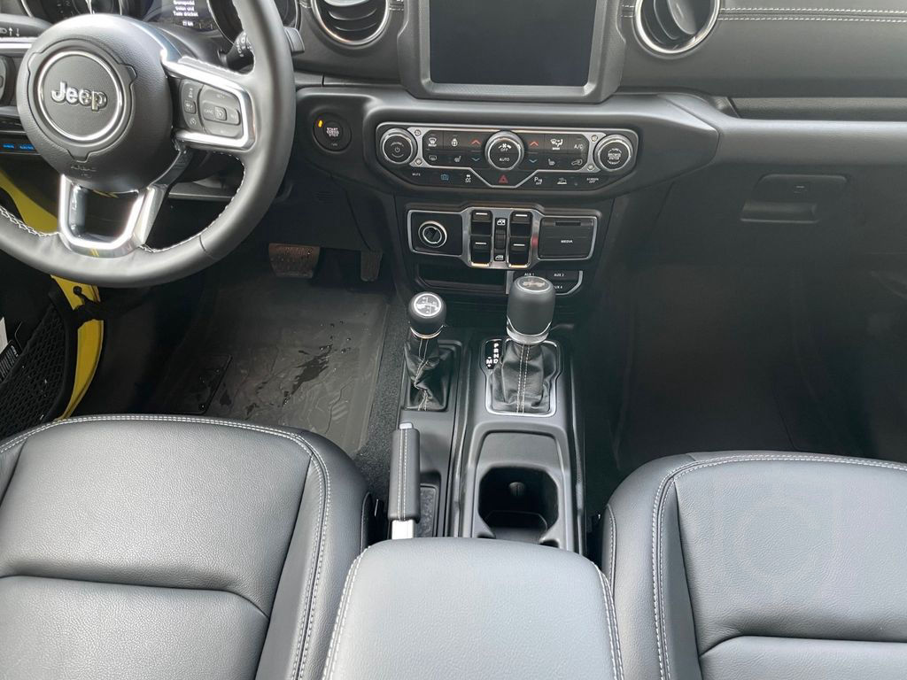 Jeep Wrangler Sahara PHEV 4xe Sky-One-Touch