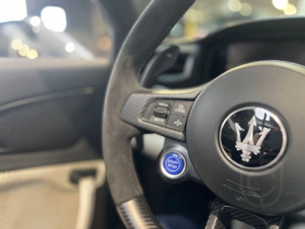Maserati MC20 Cielo MMXX Carbon Lift SOFORT Navi LED
