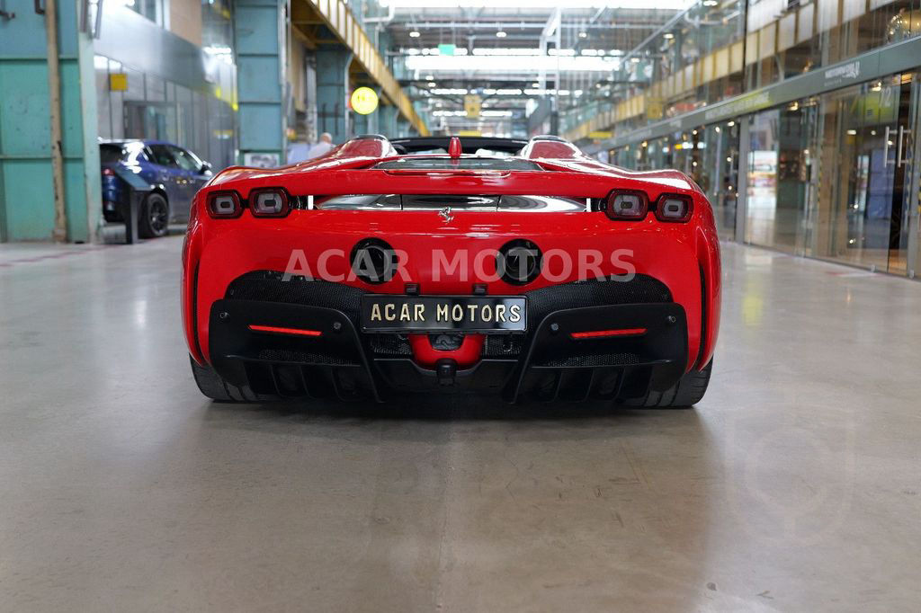 Ferrari SF90