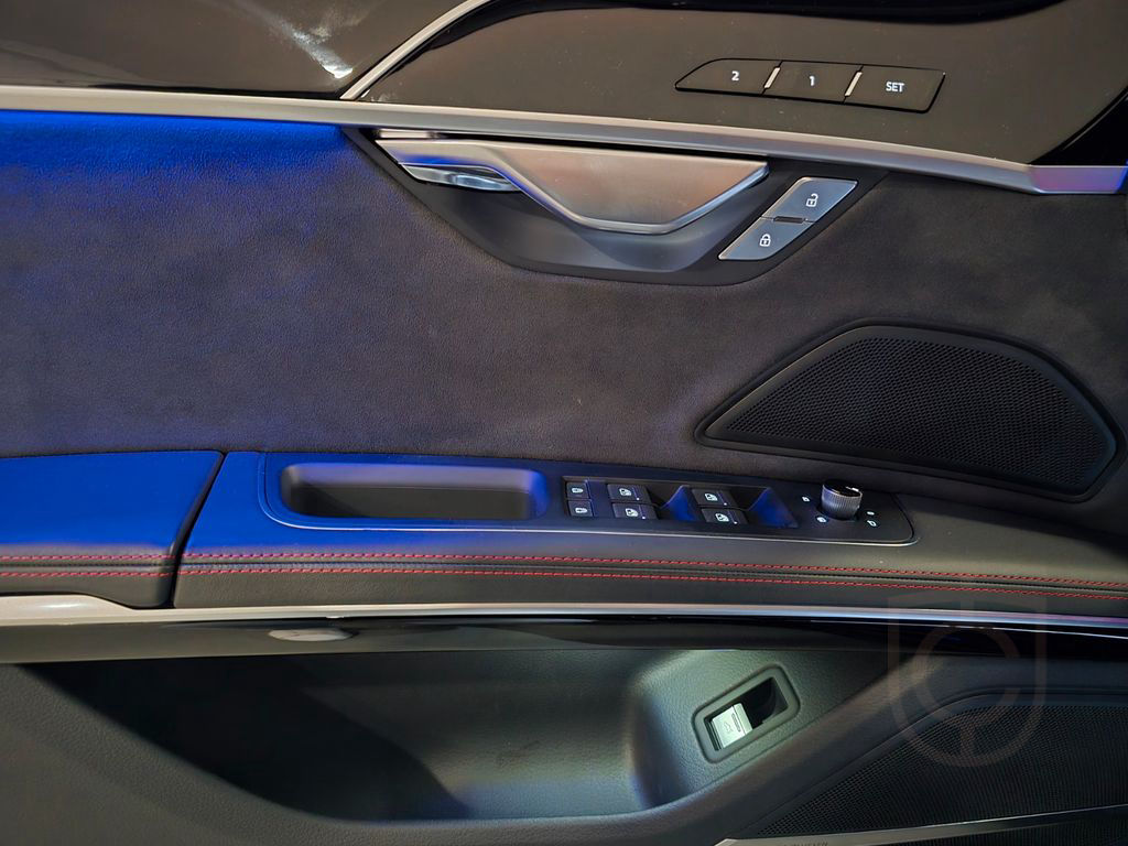 Audi S8 4.0 TFSI quattro NAVI MATRIX 360° B&O VOLL