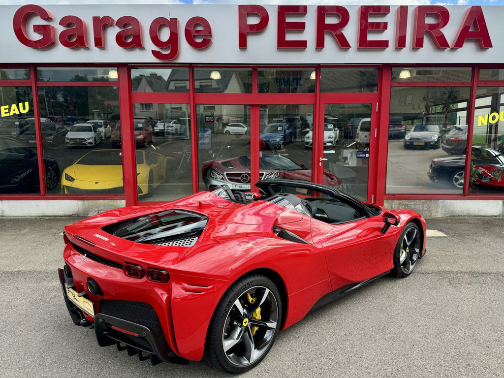 Ferrari SF90 Spider Full options Great best comfort seat