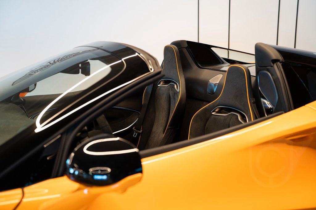 McLaren Artura MY24 , Lift*Practicality*Tech*Assist pack