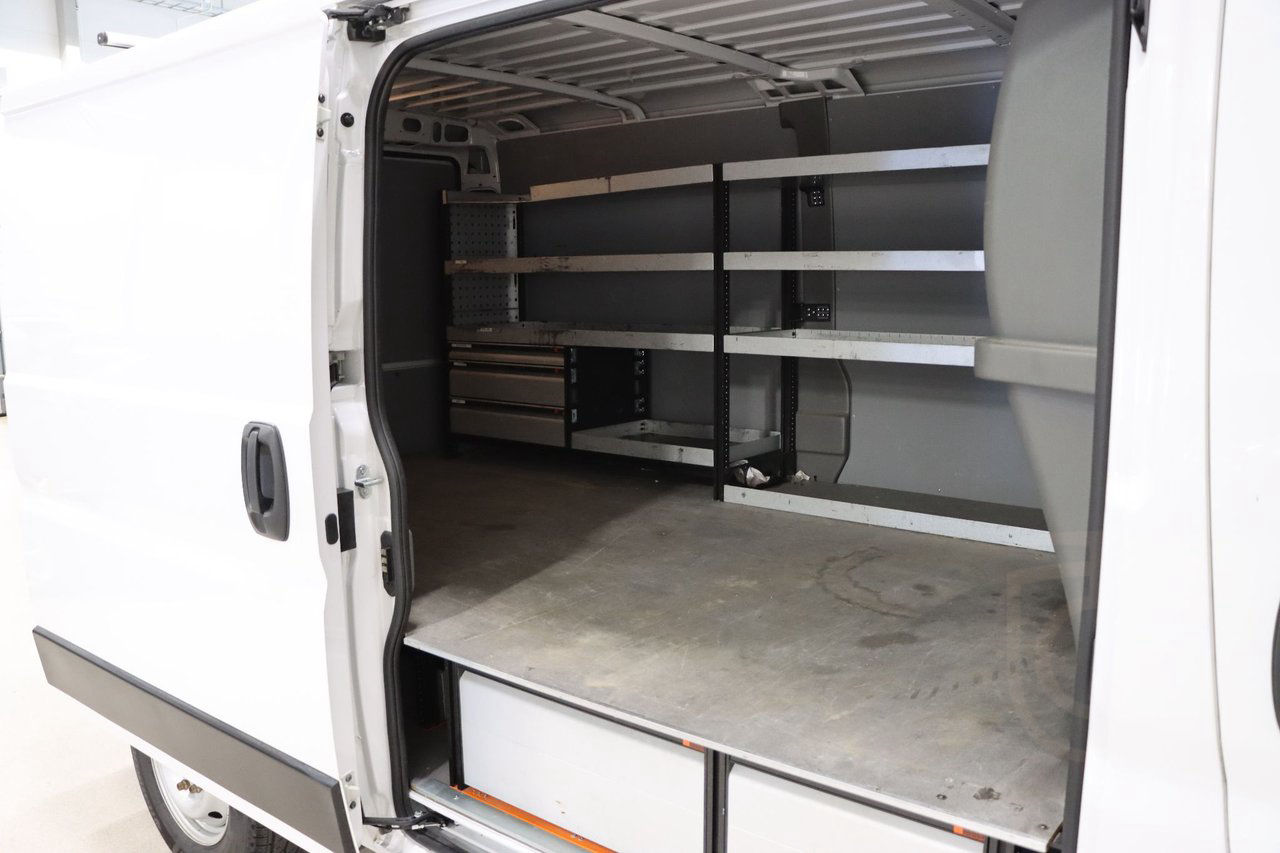 Peugeot Boxer 335 2.2