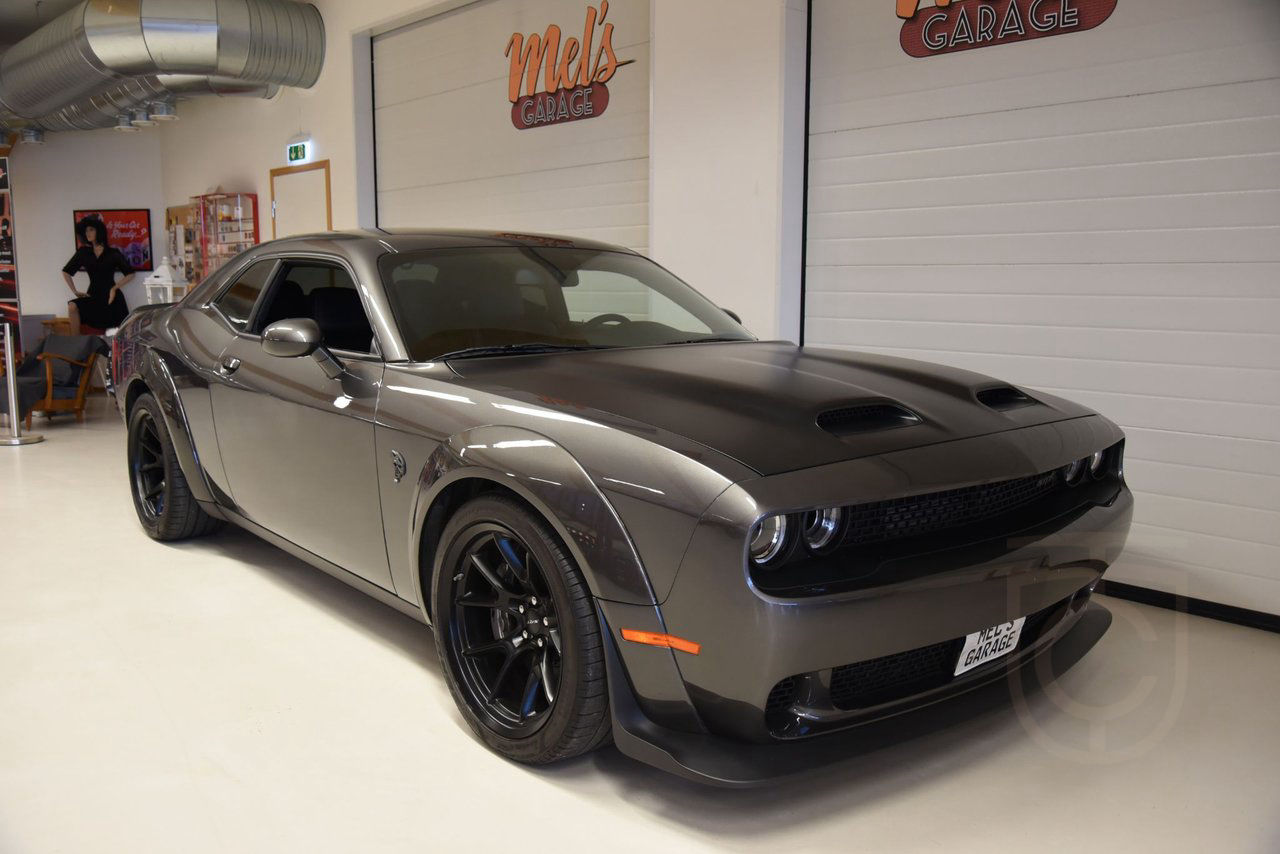 Dodge Challenger SRT Jailbreak Redeye Widebody Underbar bil!