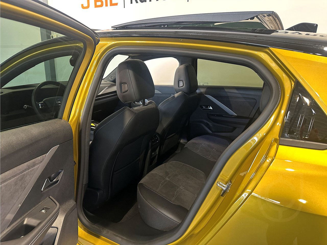Opel Astra Ultimate 1.2 PT