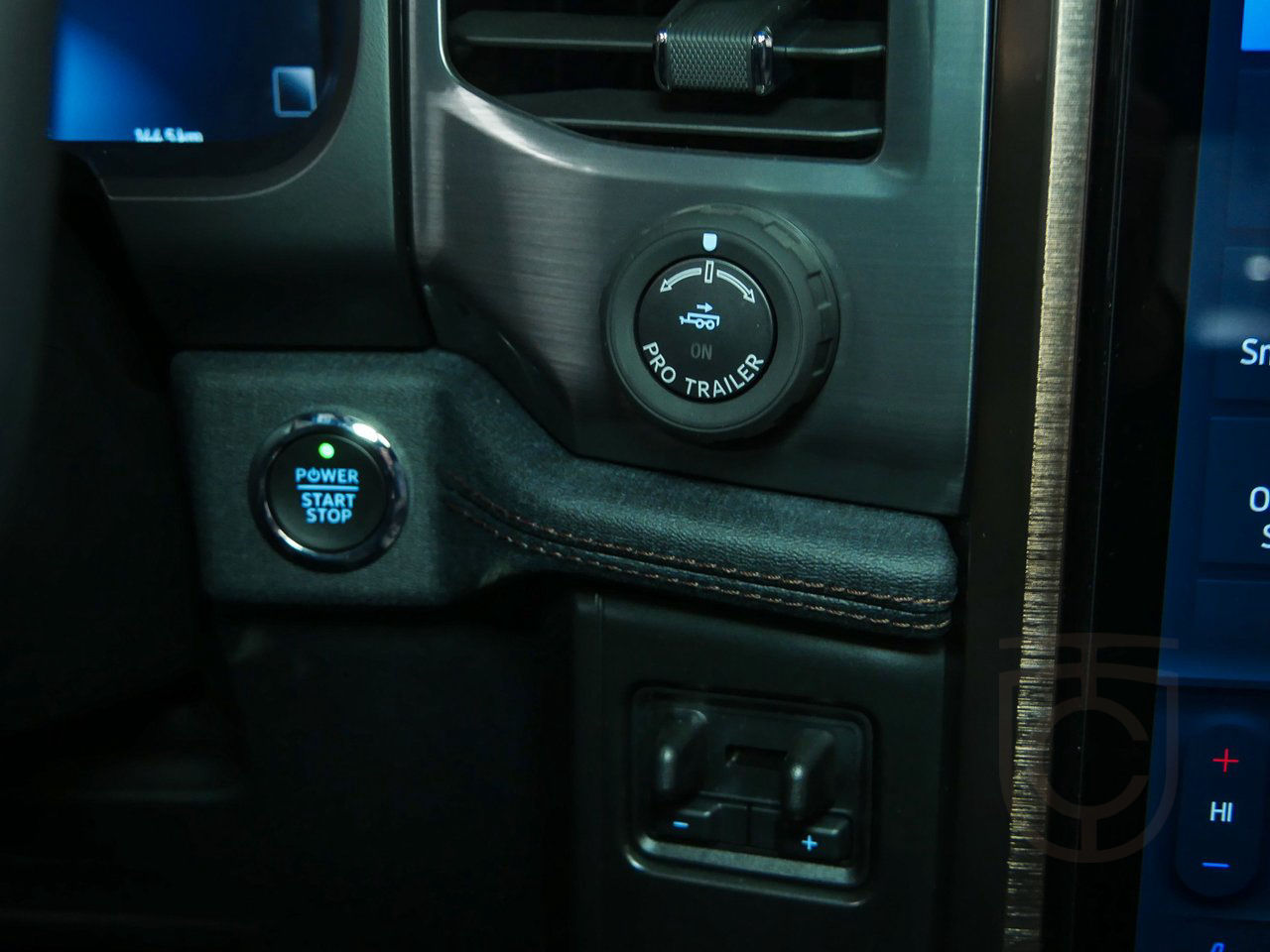 Ford F-150  F150 Lightning Lariat Extended Range