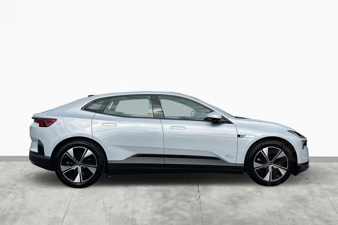 Polestar 4 Long Range Single Motor Plus Pilot