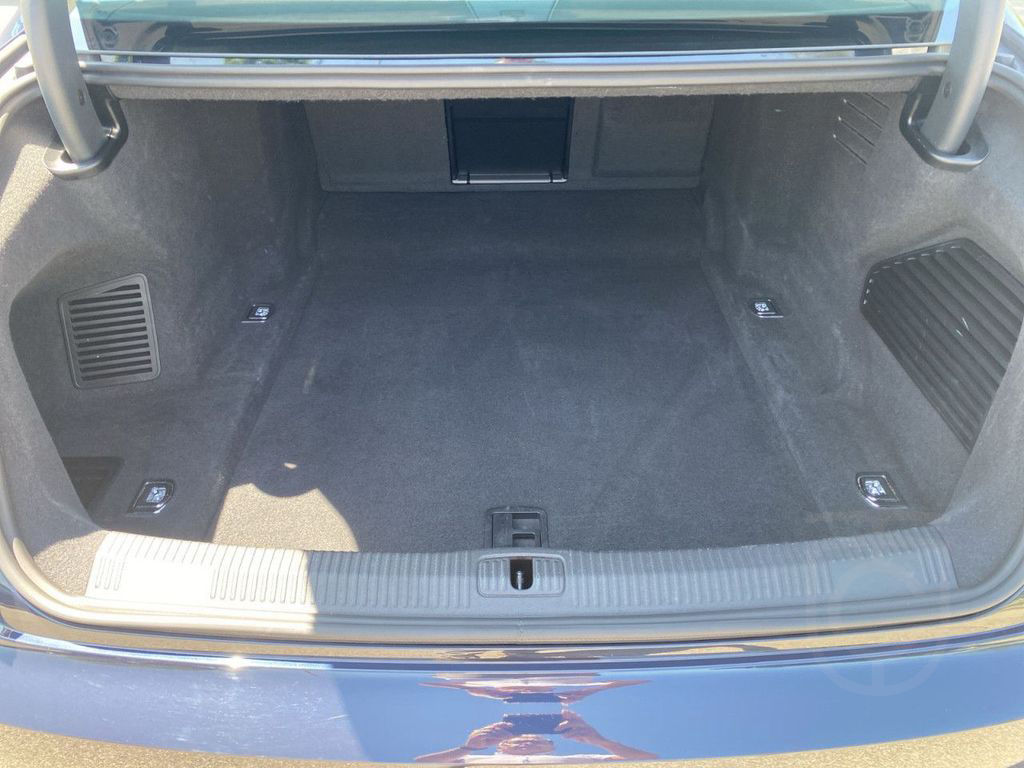 Audi S8 TFSI quattro ACC B&O Matrix Kamera Standhzg.