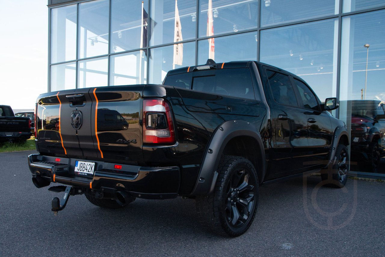 Dodge RAM 1500 Limited Night Edition Rambox OFF-ROAD Nyserva