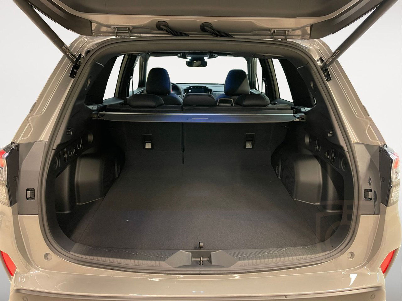 Subaru Forester e-Boxer Limited