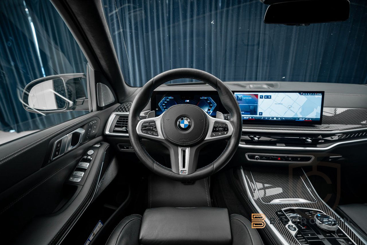 BMW X7 M60i