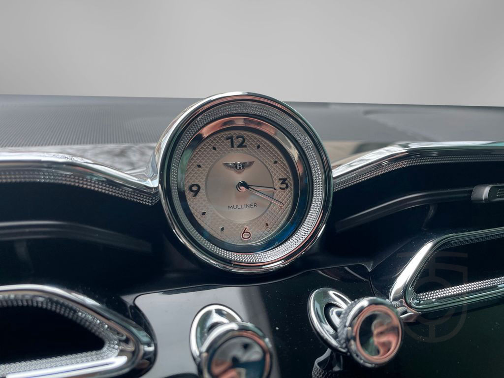 Bentley Bentayga EWB 4.0 Mulliner - Naim/Pano
