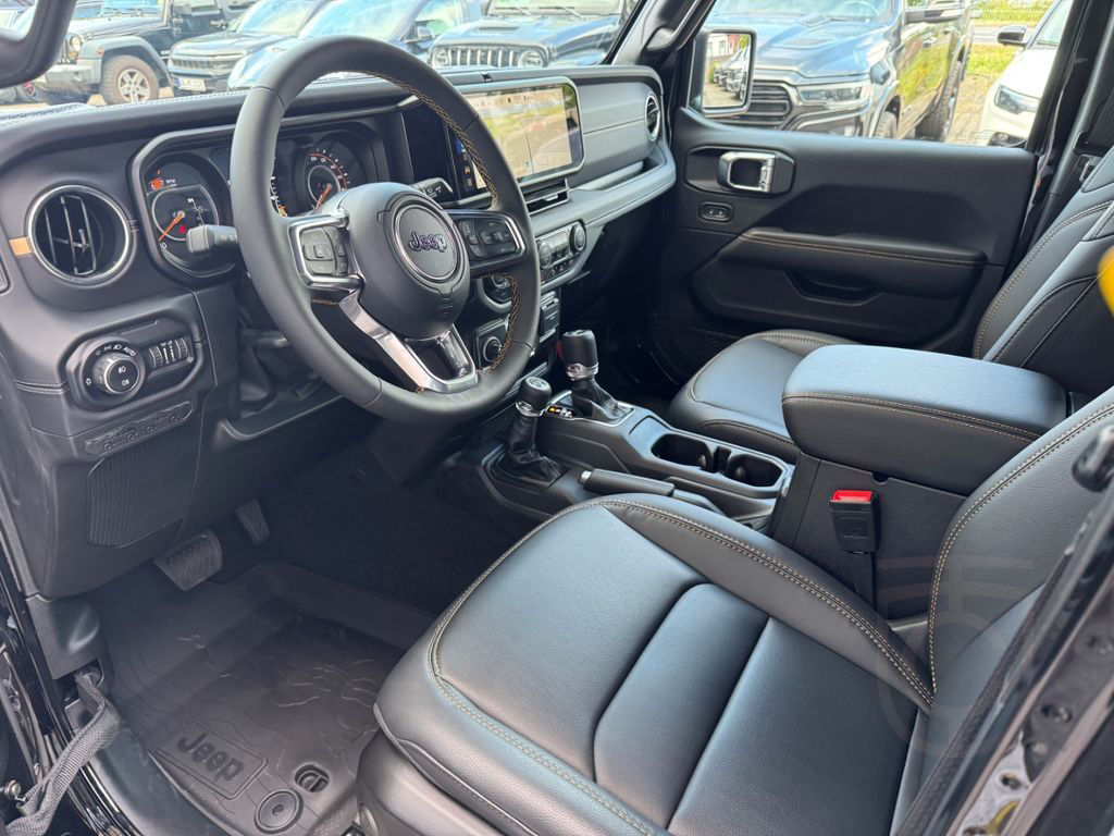 Jeep Wrangler 2.0 Unlim. Sahara Umbau Hoch + Breit SK