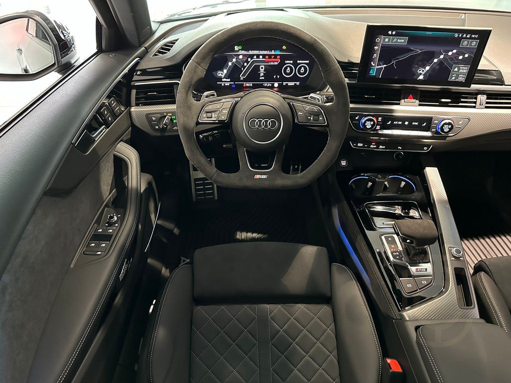 Audi RS 4 Avant 450PS Black PanoDach B&O HUD