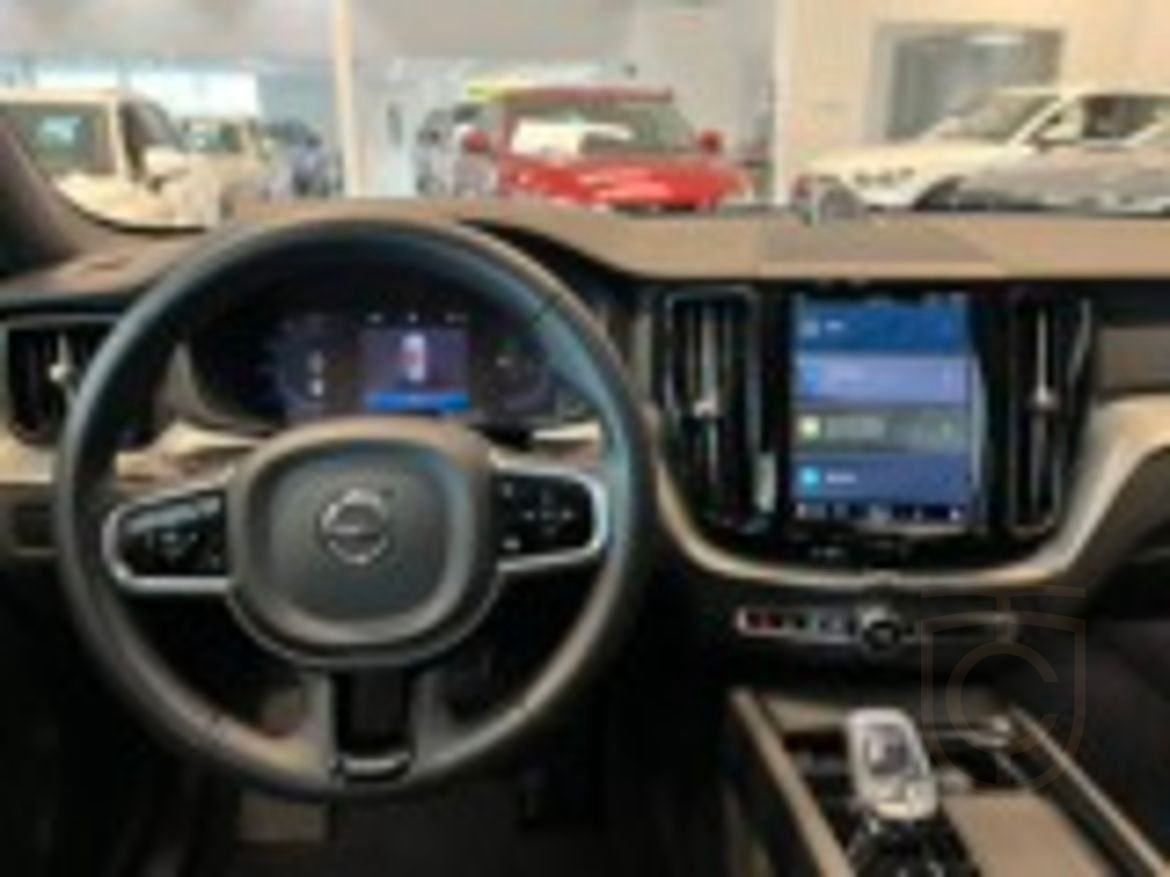 Volvo XC60 T8 Plus Dark