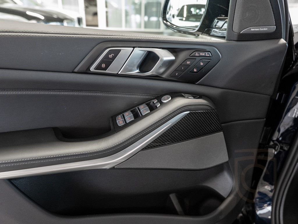 BMW X7 xDrive 40d M-Sport Pro PANO AHK 360° HUD LED