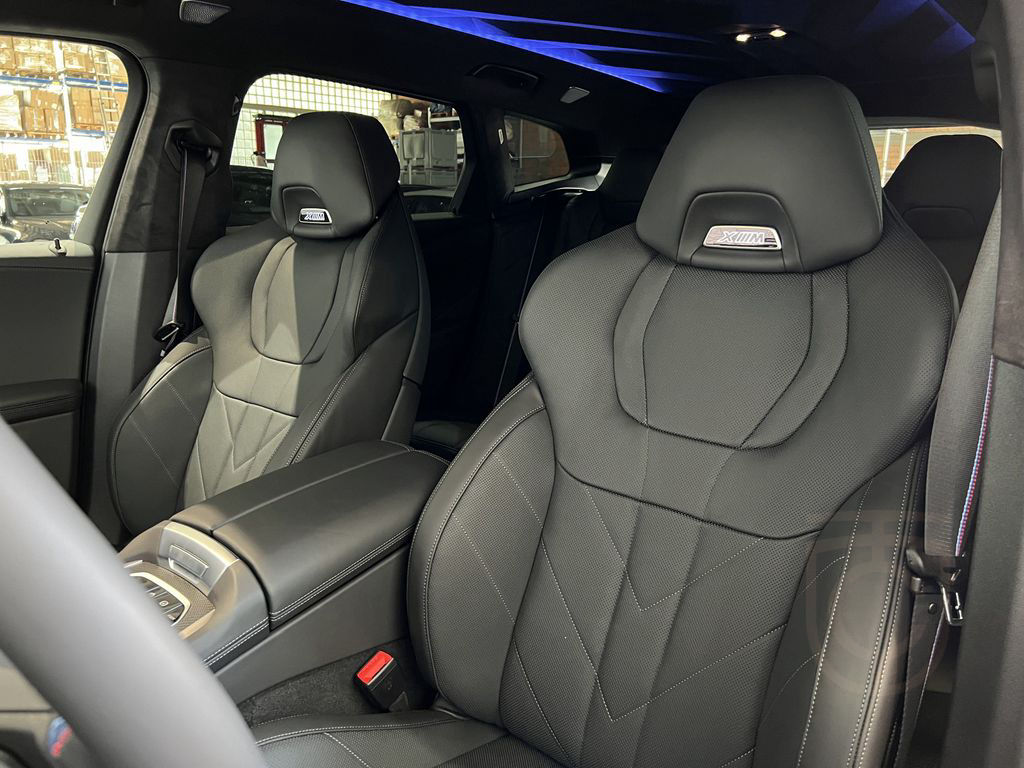 BMW XM 23" LMR ~ B&W Surround ~ M Drivers Package