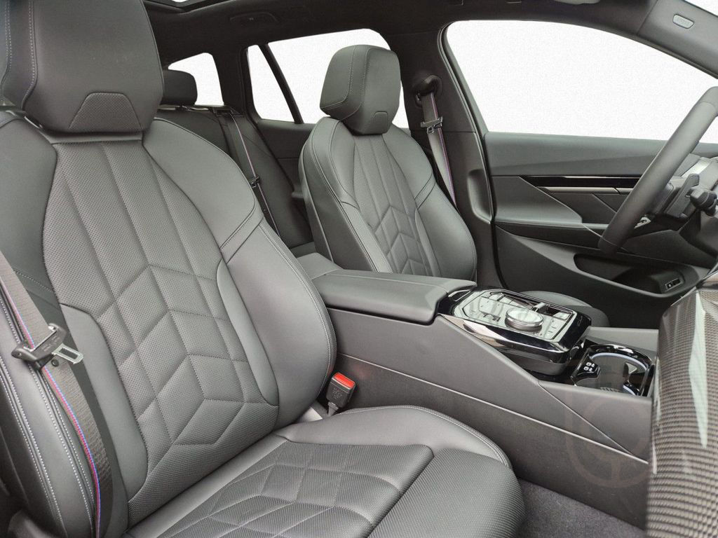 BMW 540d xDrive Tou M Sport Pro B&W,Standh,Pano,AHK