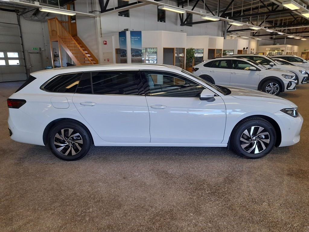 Volkswagen Passat BUSINESS 1.5 TSI ACT