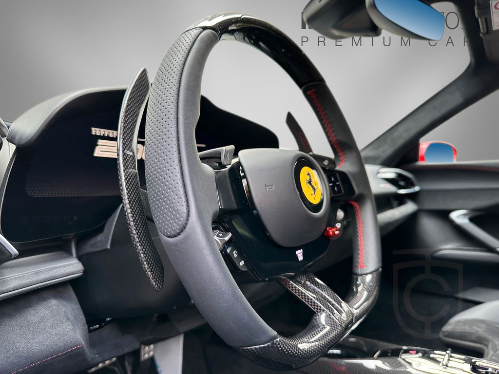 Ferrari 296 GTS Carbon Lift 20" XL Carbon Seats