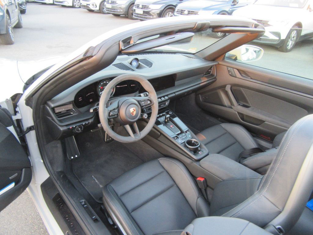Porsche 911 Carrera 4 GTS Cabriolet PDK