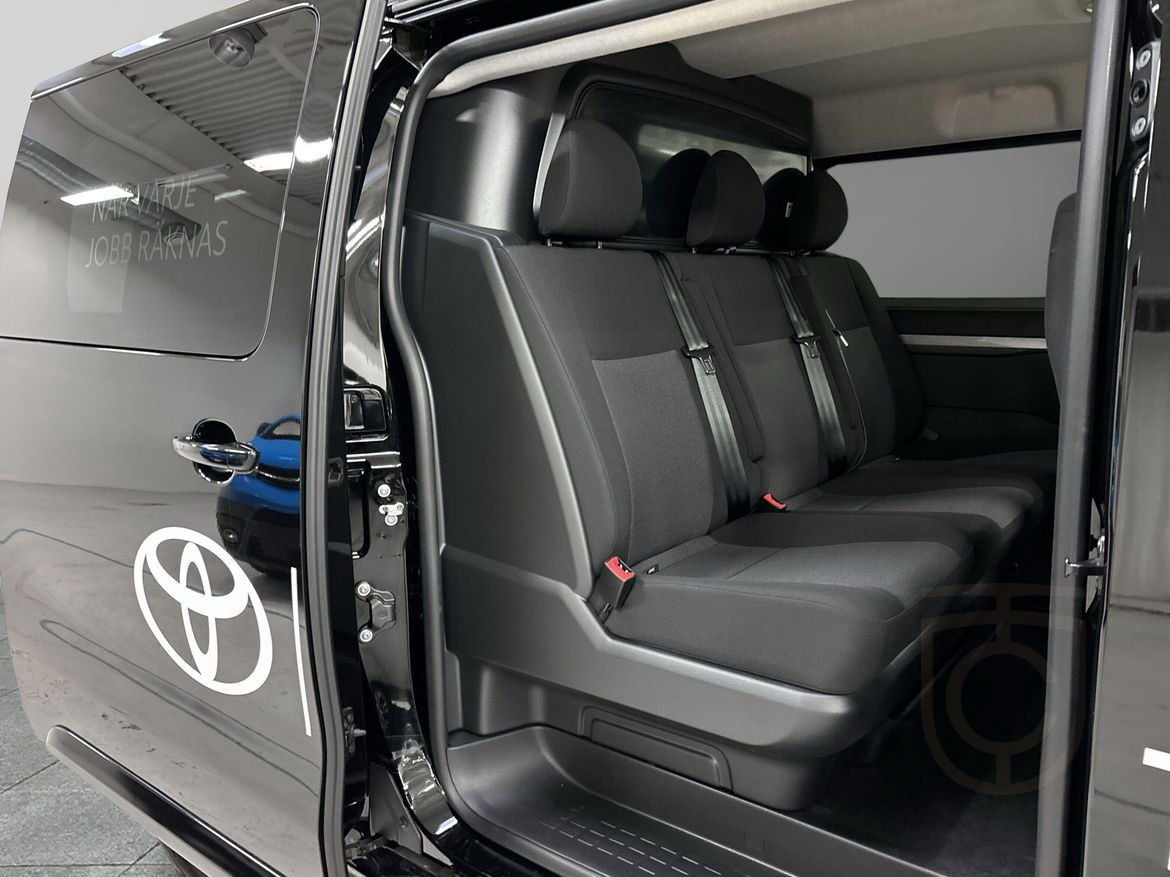 Toyota ProAce Crew Van L2