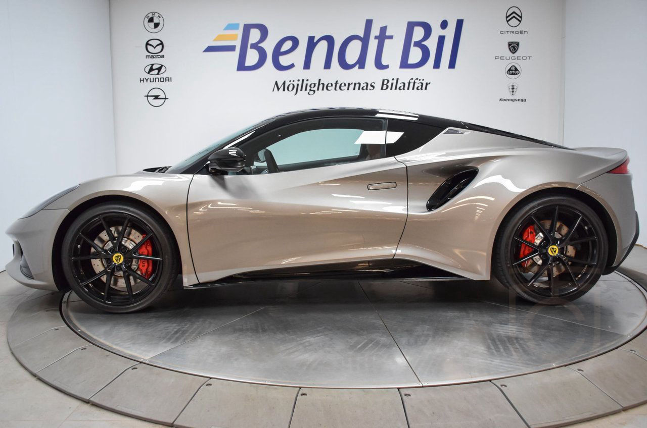 Lotus Emira Turbo