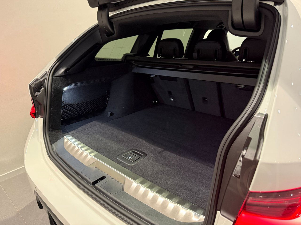 BMW 330e xDrive Touring M Sport
