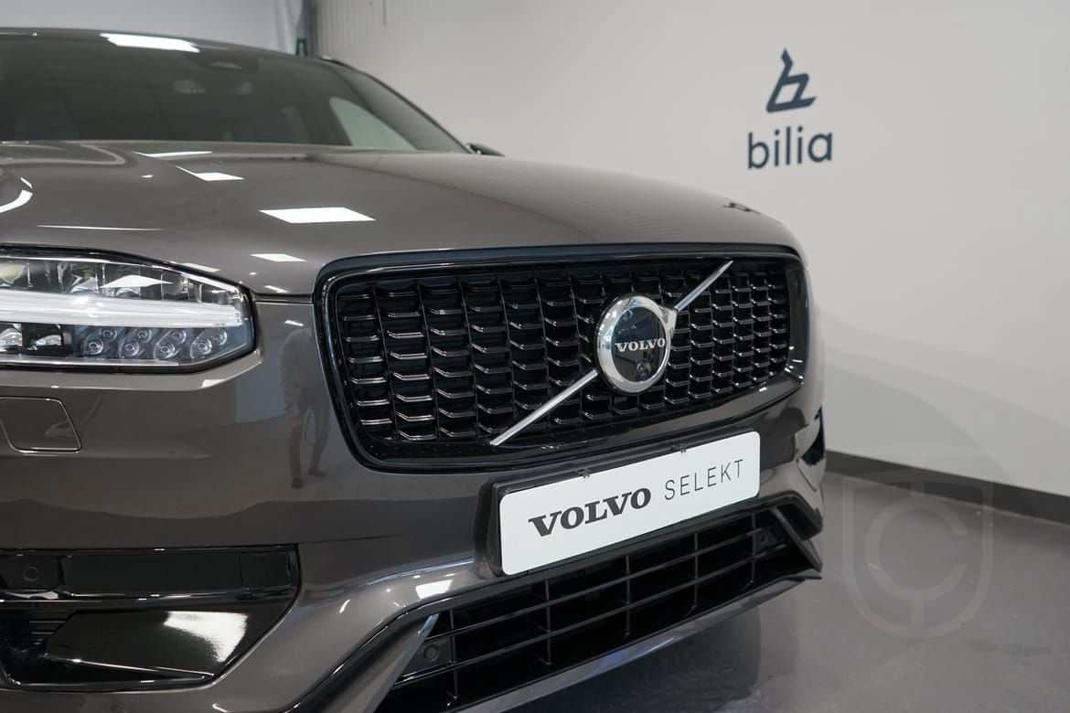 Volvo XC90 B5 AWD Diesel Ultimate Dark Edition