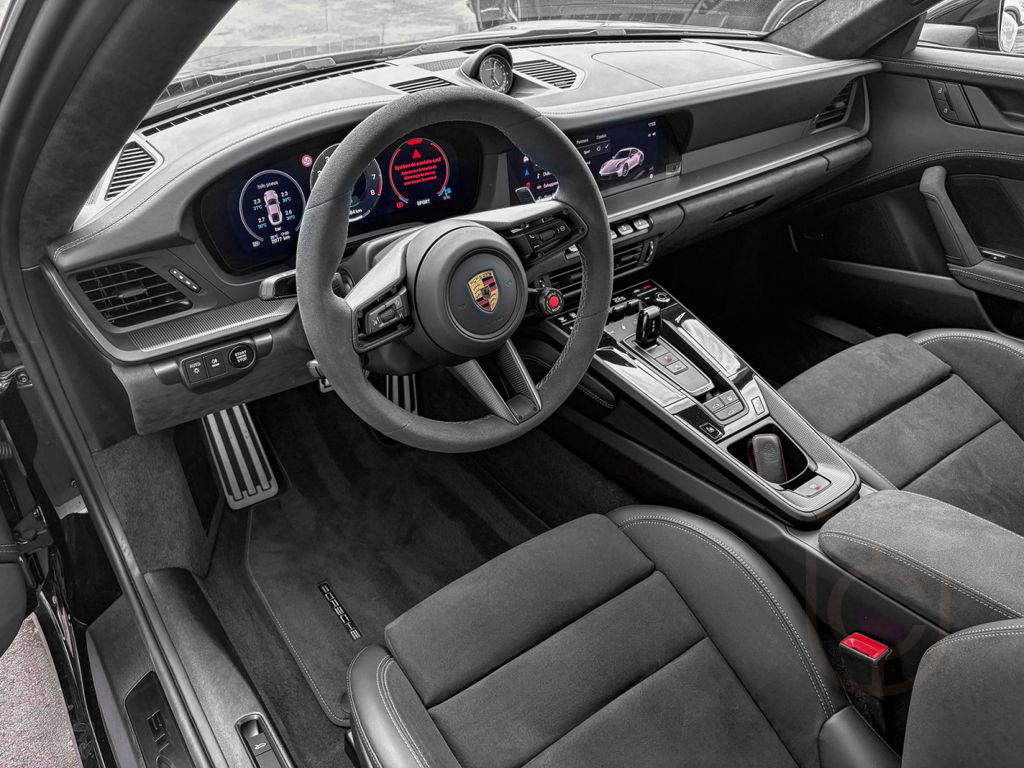 Porsche 992 911/992.2 CARRERA 4 GTS / FACELIFT MY2025 /