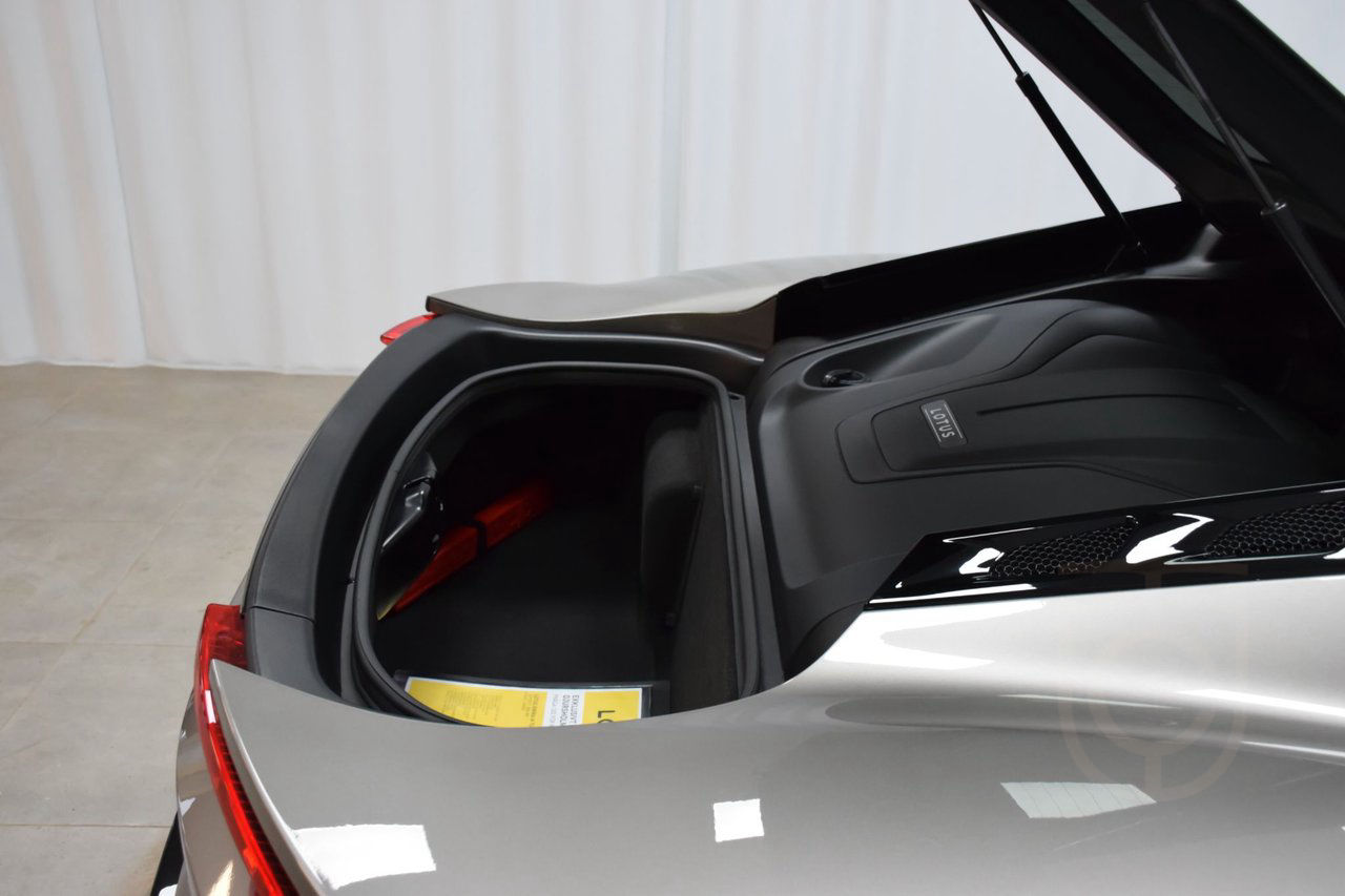Lotus Emira Turbo