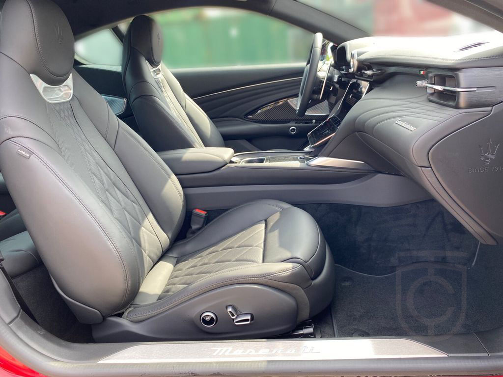 Maserati GranTurismo Modena 5 JAHRE GARANTIE + SPORTPAKET