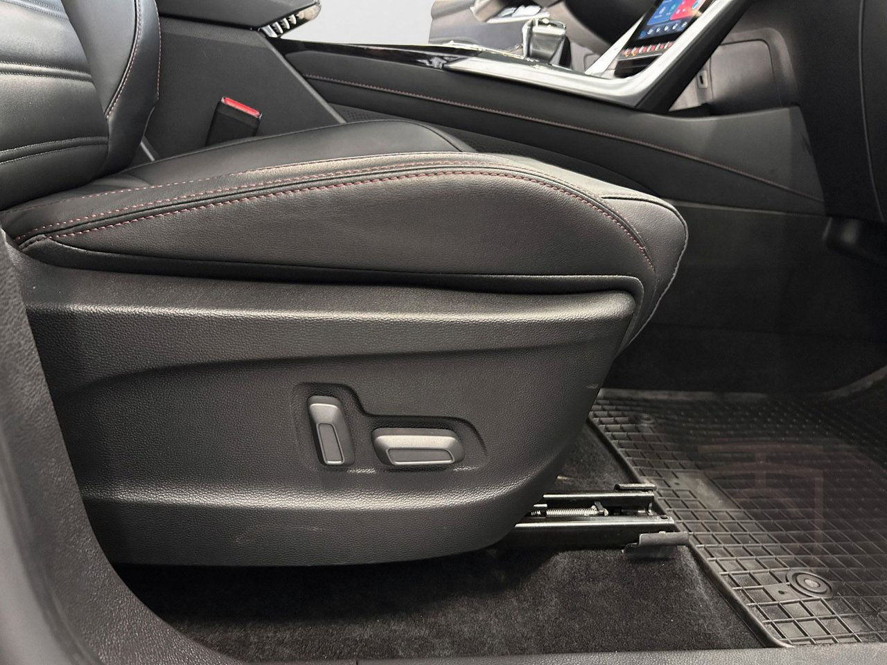 Maxus Euniq 6