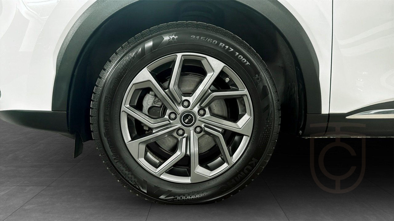 MG EHS PLUG-IN HYBRID LUXURY