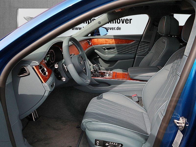 Bentley Flying Spur Azure Hybrid *NAIM*RSE*TV*