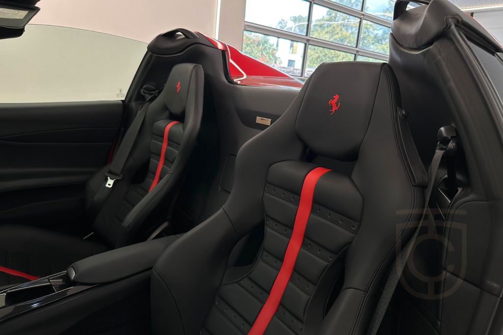 Ferrari 812 GTS / Rosso Corsa / Ferrari Approved