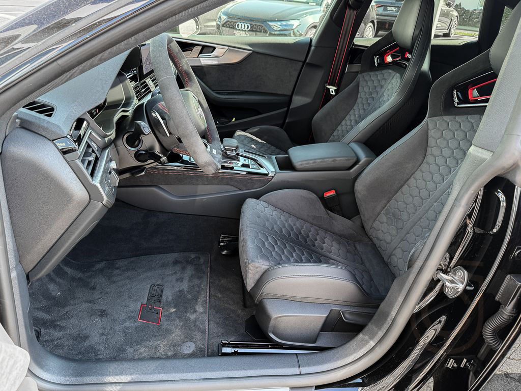 Audi RS5 performance/Comp+/Schalensitze/300km/h/Keram