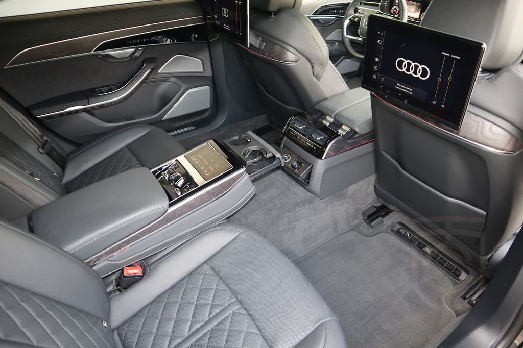 Audi A8L 60 TFSIe lang S-Line BLACK-P./5-SITZER/VOLL