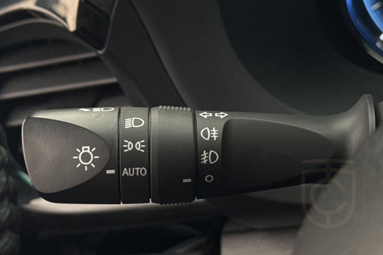 Toyota Hilux Extra Cab Invincible 2.8 4WD